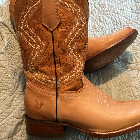 Silverton boots - Picture 3 of 4